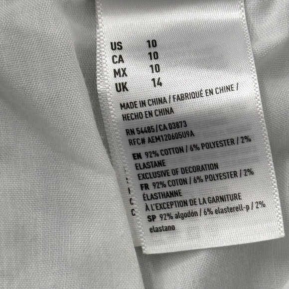 American Eagle Hi-Rise Shortie Distressed Shorts Stretch Light Wash Size 10 - Picture 11 of 12